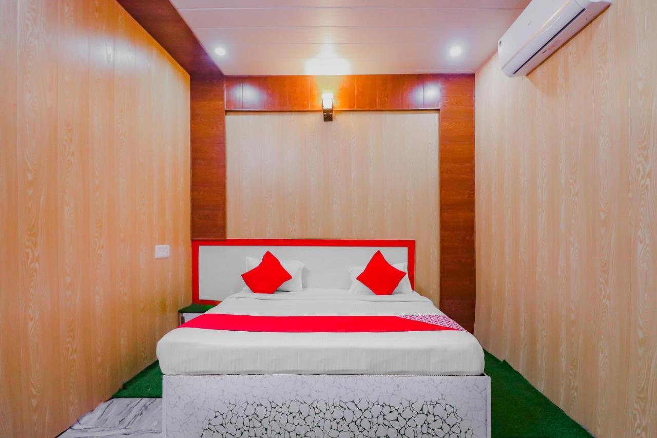 Hotel Super Oyo 78775 Yamnotri Dham 3*