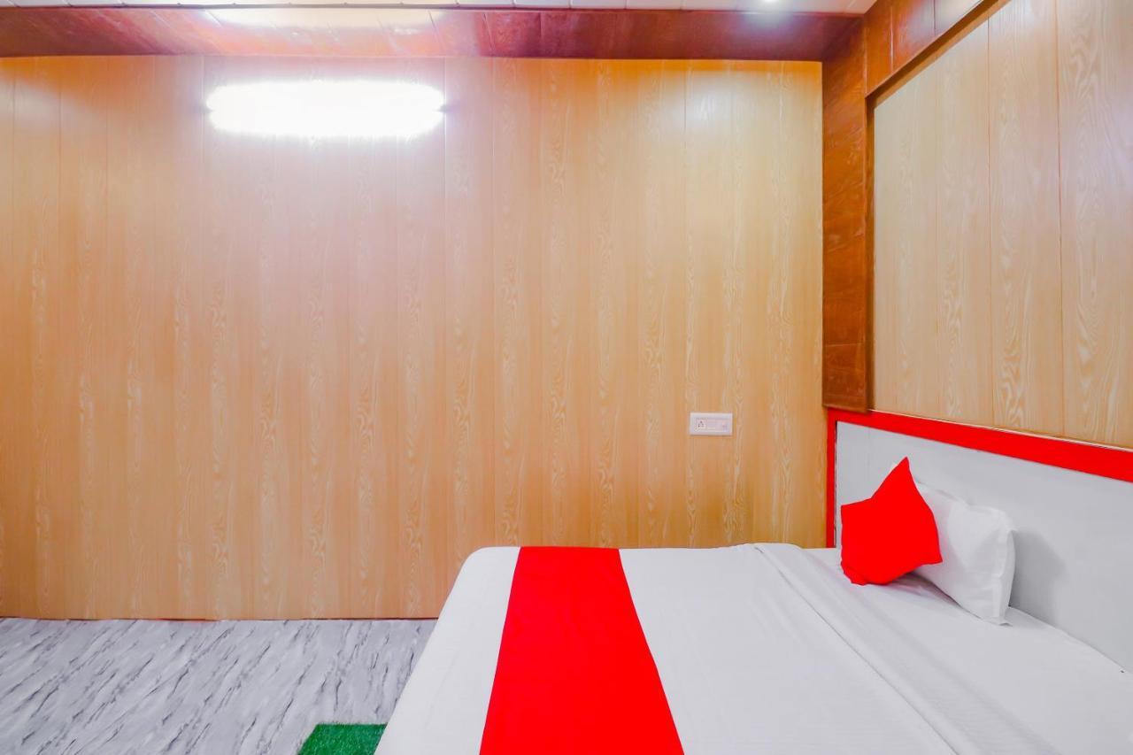 Super Oyo 78775 Yamnotri Dham Hotel Vrindavan