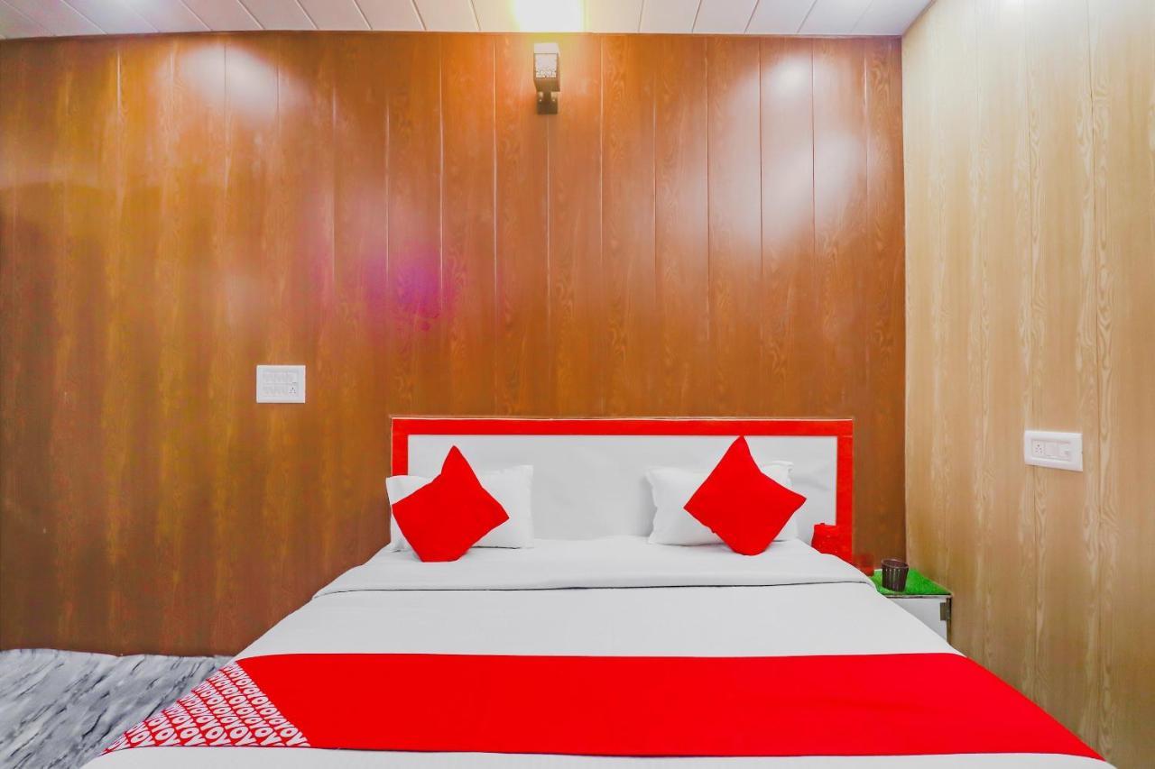 Hotel Super Oyo 78775 Yamnotri Dham 3*